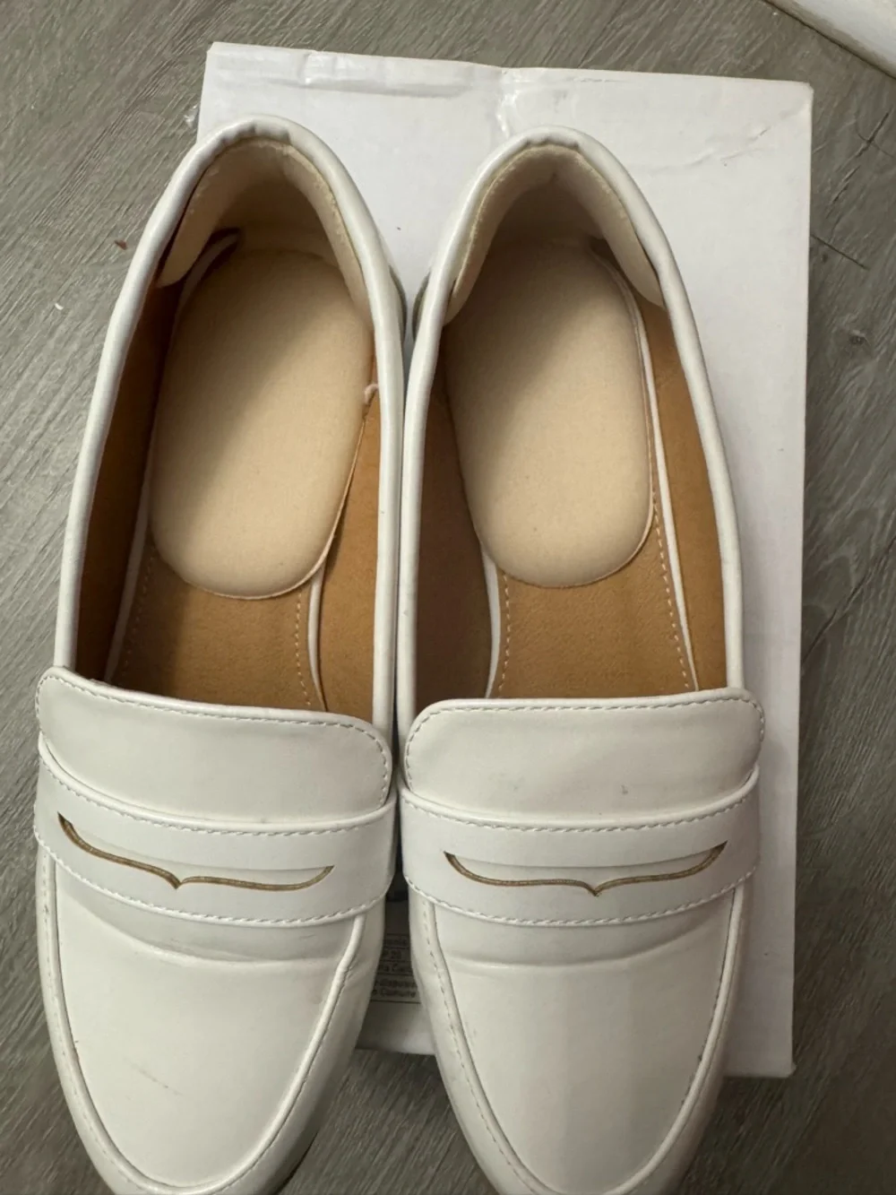 SHEIN White Penny Loafers for Women - Picture 3 of 6